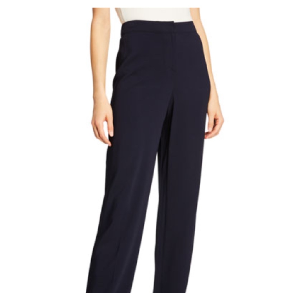 St John NWT never worn Diana Straight leg pant